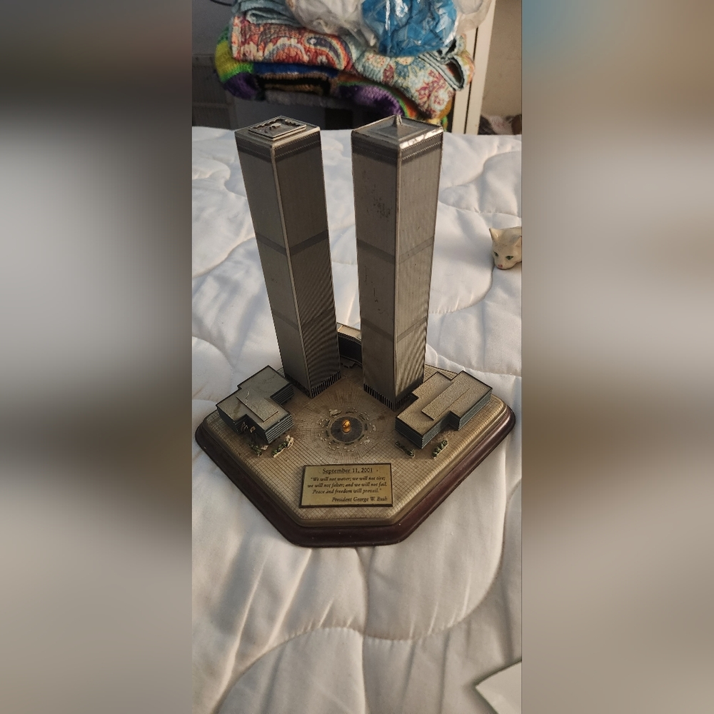 Danbury Mint Twin Towers